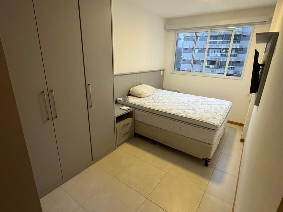 quarto--ed-port-soleil-centro-guarapari