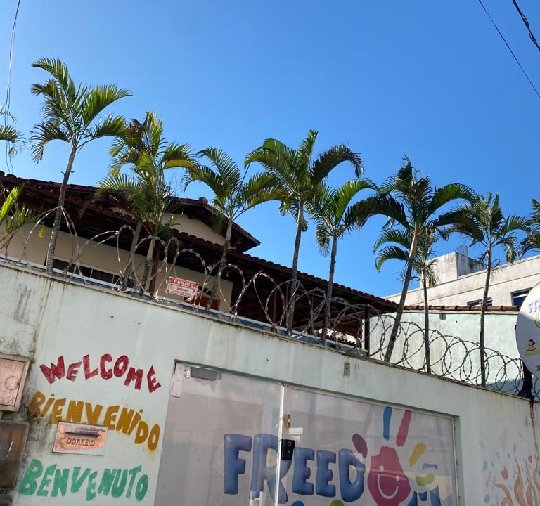 fachada casa na rua barcelona Praia do Morro Guarapari