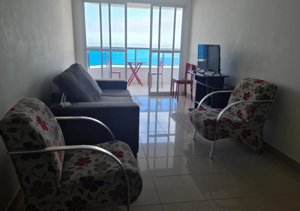 sala-estar-ed-trevizzo-guarapari